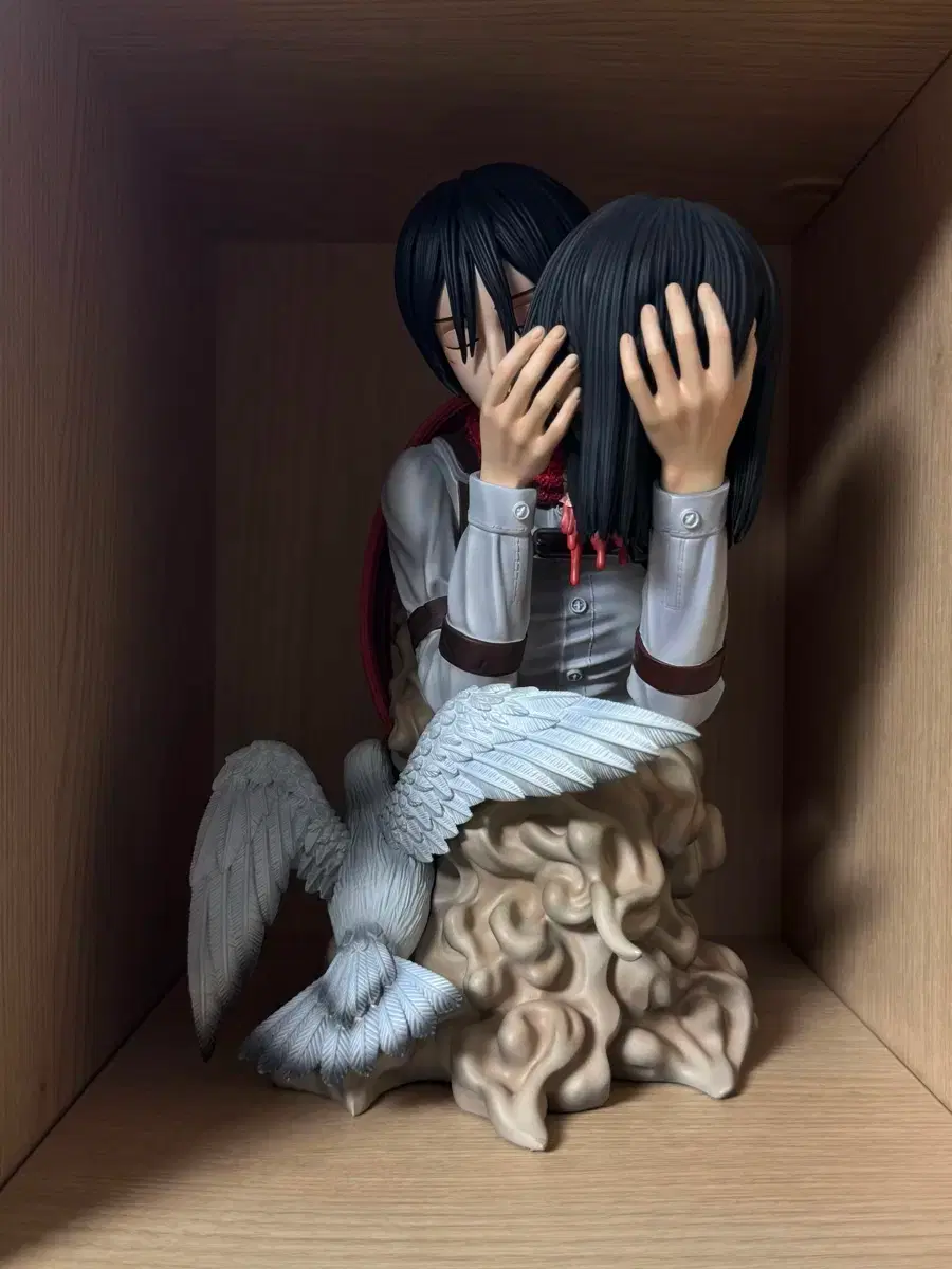 進撃の巨人フィギュア エレンミカサ2体セット 進撃の巨人 エレン